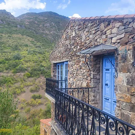 Casa vacanze 3 Bedroom Beautiful In Roquebrun