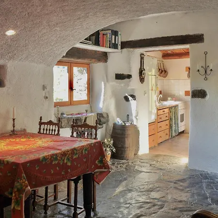 3 Bedroom Beautiful In Roquebrun