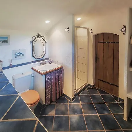 3 Bedroom Beautiful In Casa vacanze